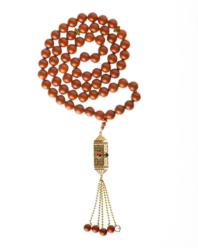Red Jasper 33 Beads in 18K Yellow Gold and Garnet